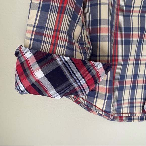 Stile Benetton plaid shirt w/ unique cuff design and ability to roll. Well made. - Picture 6 of 11